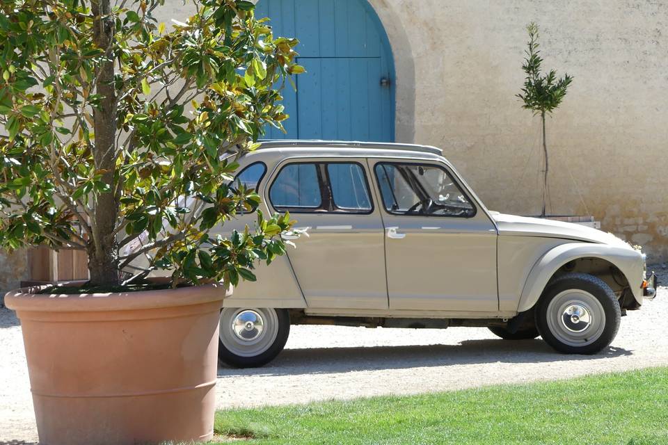 Voiture des mariés !