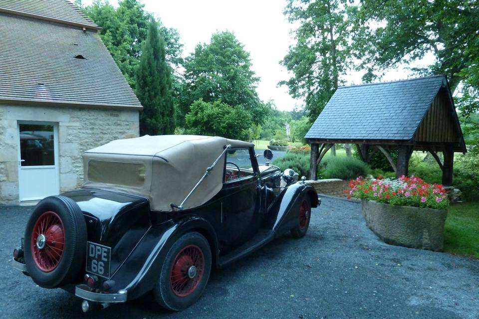 Arrivée en Daimler 1937