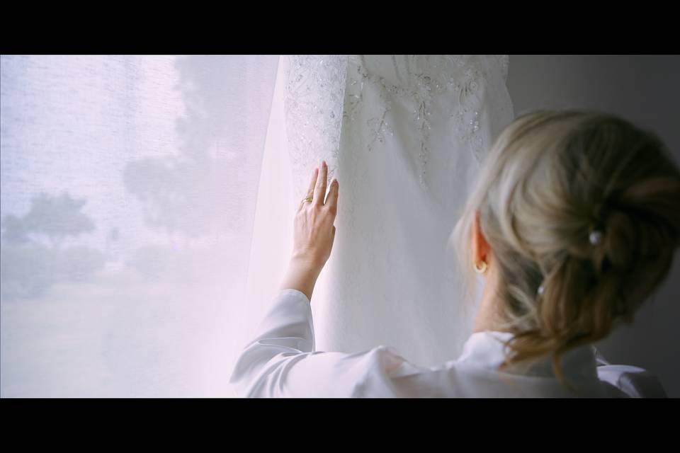 LA MARIÉE ET SA ROBE