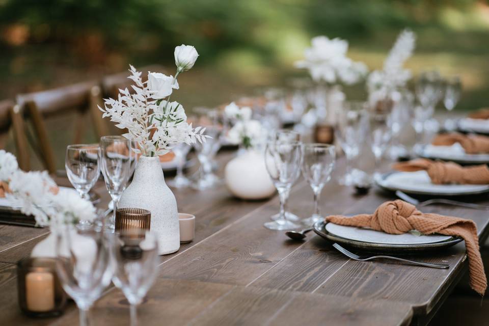 Un diner de mariage en forêt