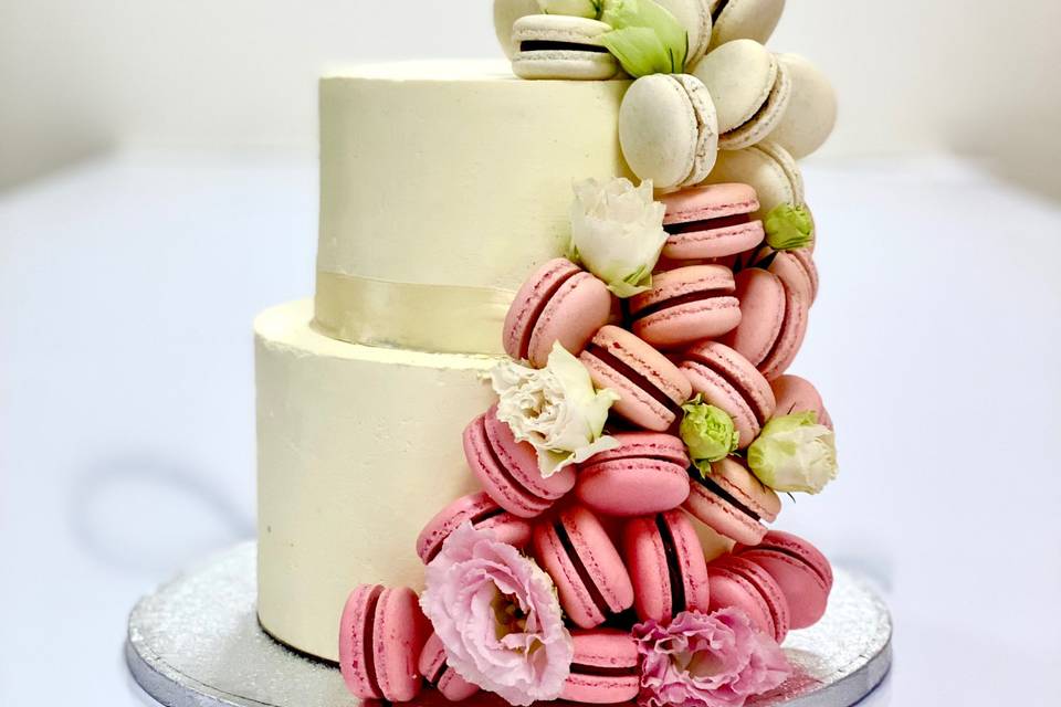 Wedding cake cascade de macaro