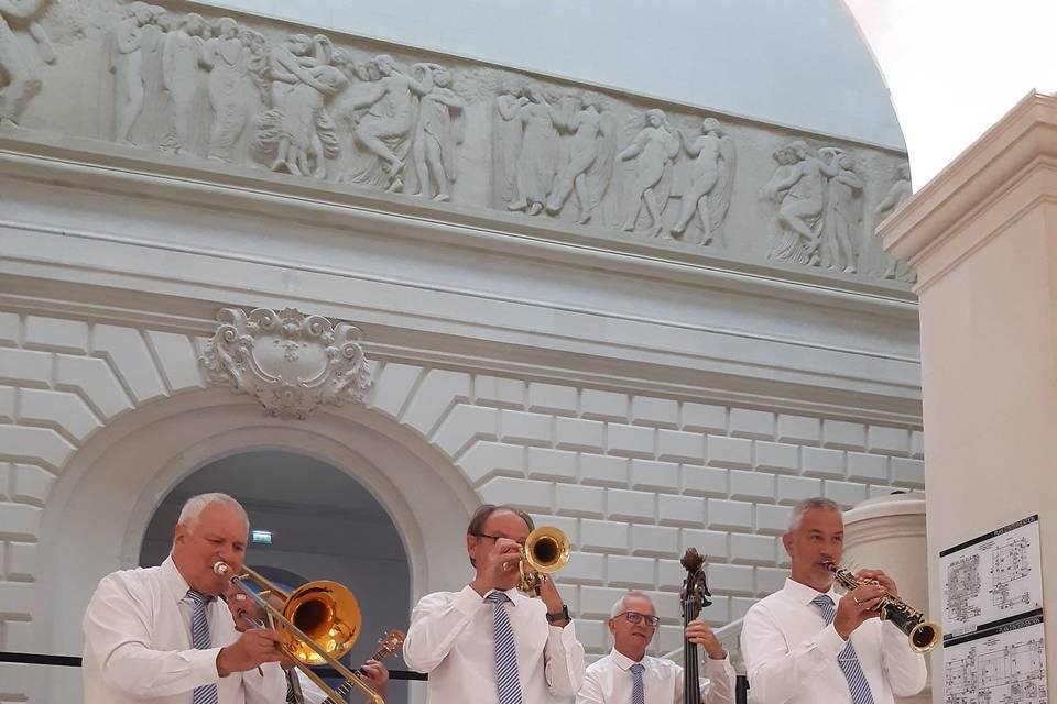 Louisiana Brass Band