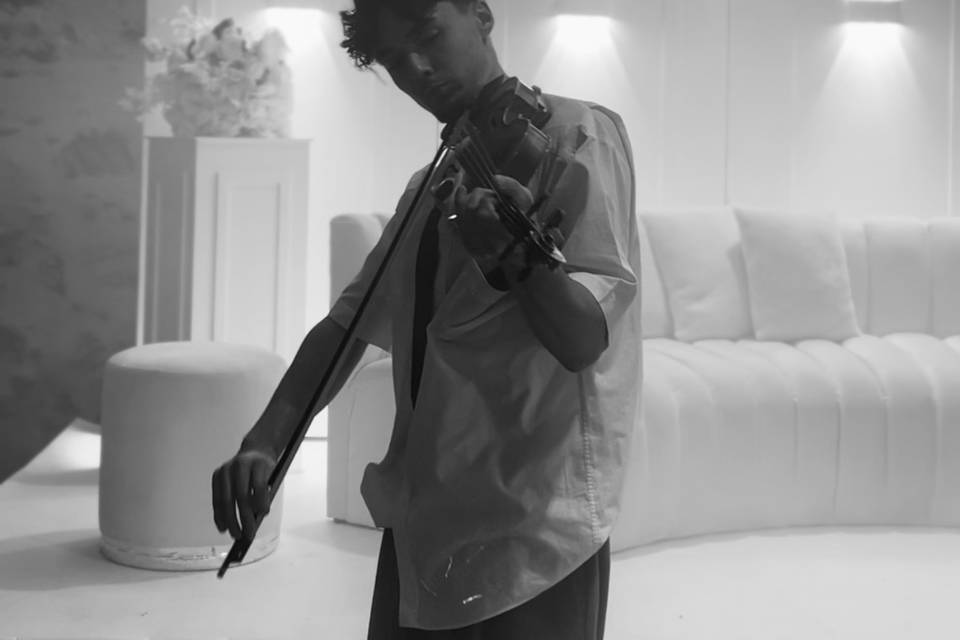 Adem Violoniste