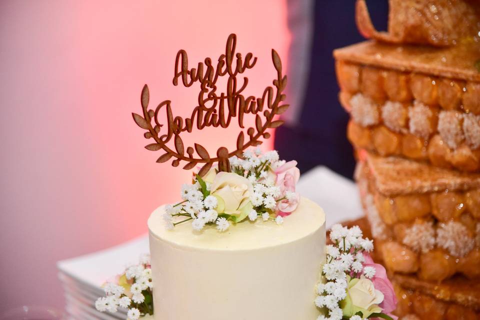 Pièce montée - gâteau de mariage traditionnel