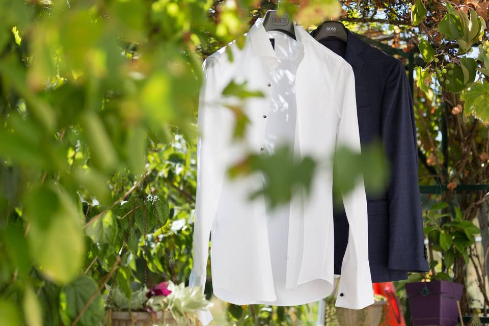 Chemise du marié avant la cérémonie
