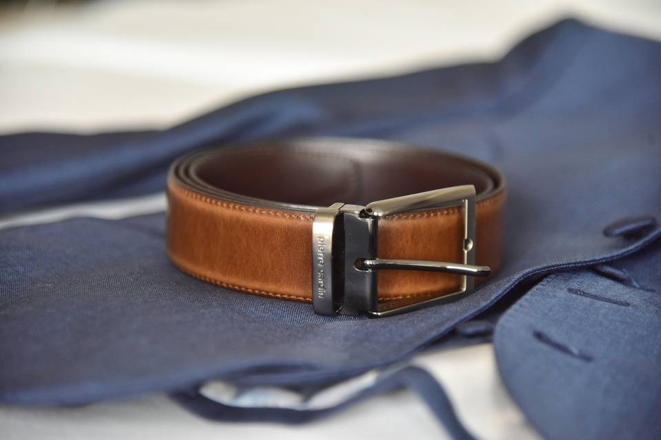 Ceinture en cuir du marié
