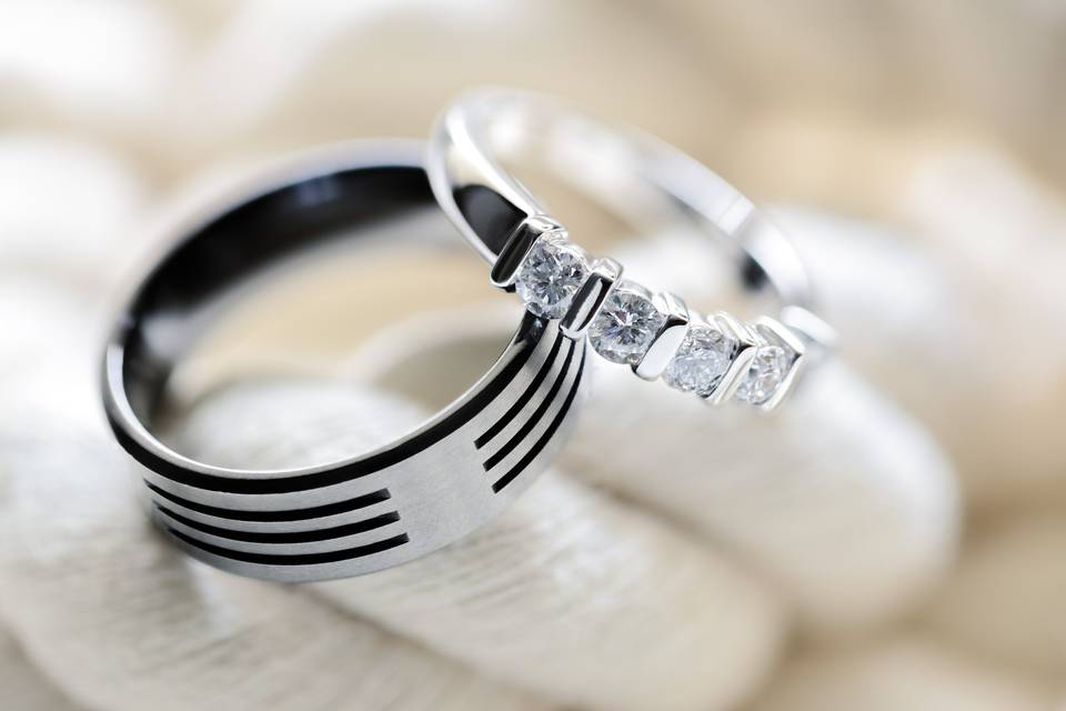 Bracelet et alliances - accessoires de la mariée