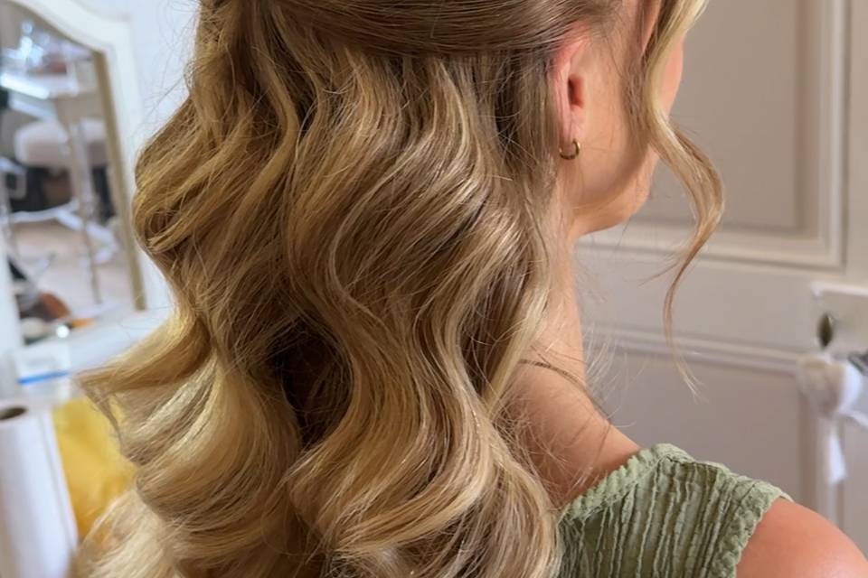 Invitée wavy
