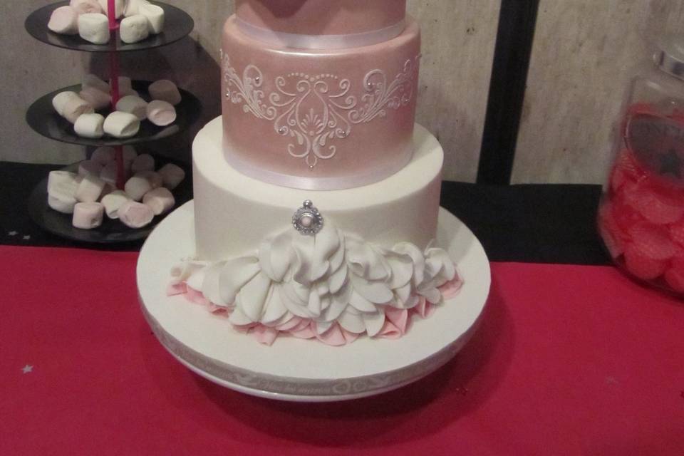 Wedding cake - ~40p