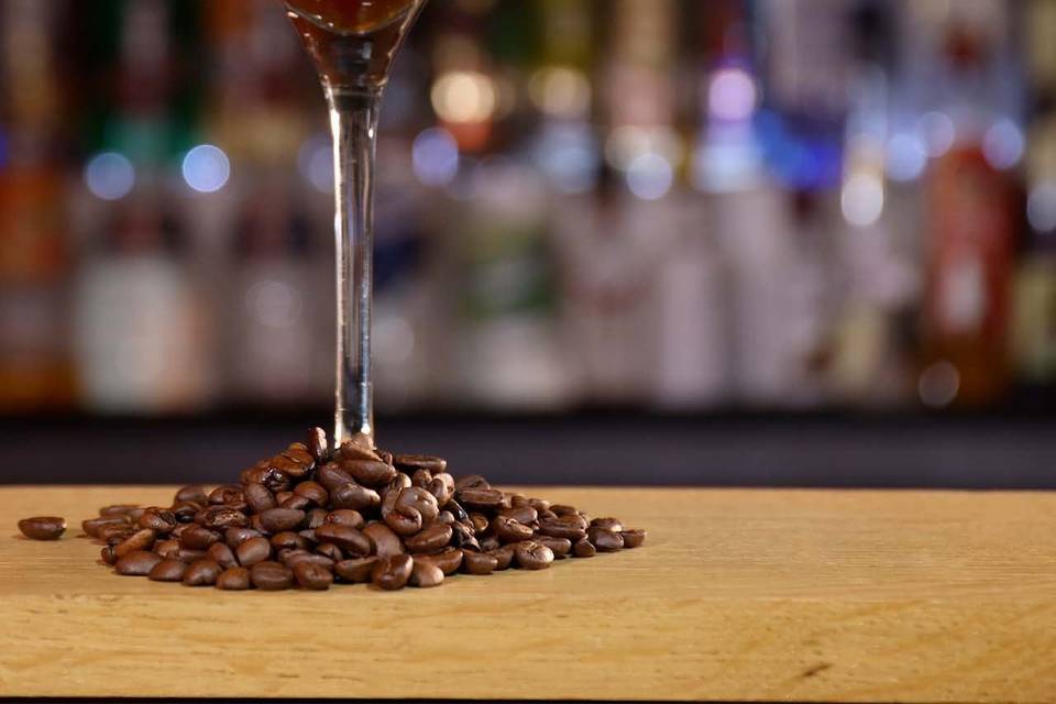 Cocktail Espresso Martini — Carte Élégance