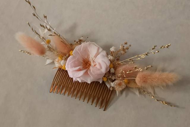 Peigne à cheveux fleuri