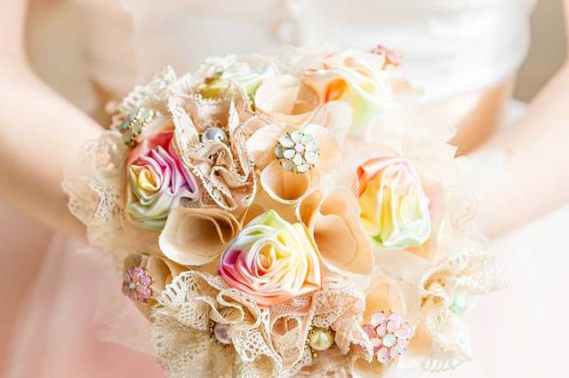 Bouquet arc-en-ciel pastel
