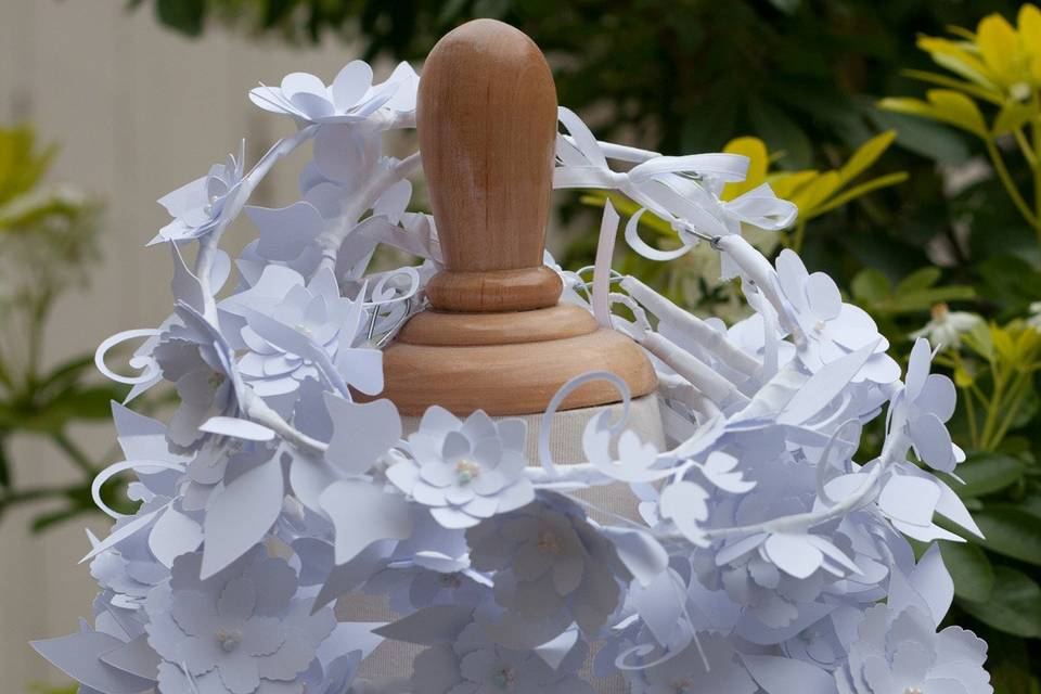 Couronne de fleurs de papier