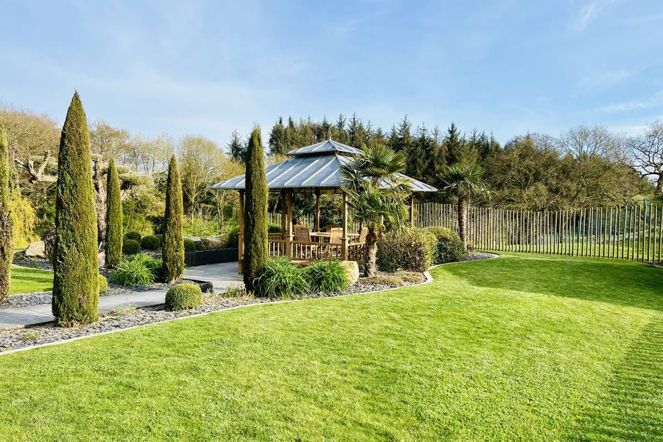 Coin gazebo
