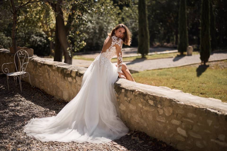 Pose dans le jardin