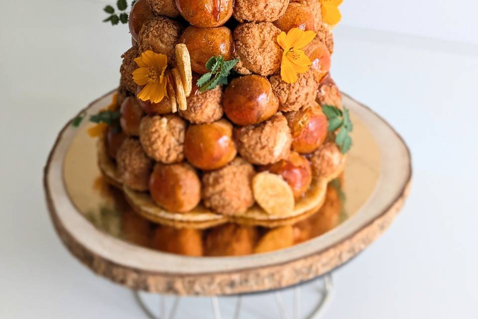 Croquembouche