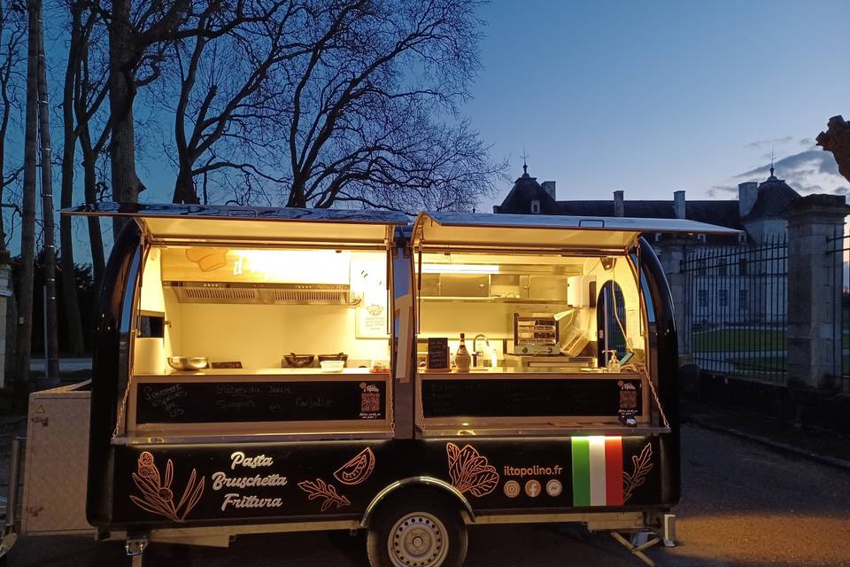 Une remorque classe et lumineu