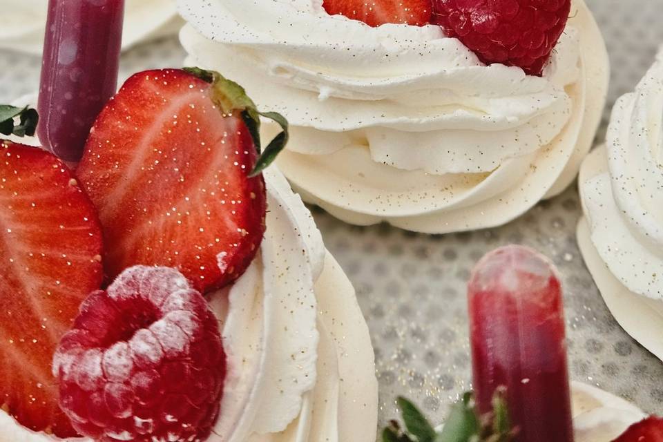 Pavlova fruits rouges