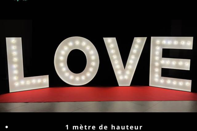 LOVE géant lumineux