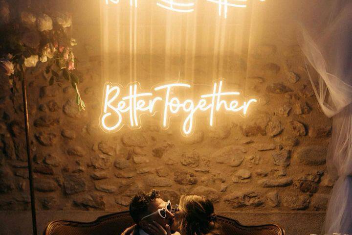 Néon Better Together