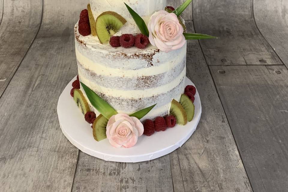 Nude cake