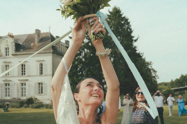 Jeu des rubans pour le bouquet