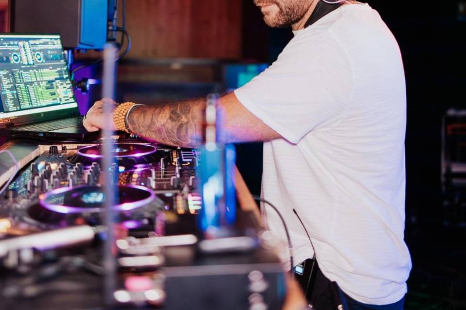 Dj Set