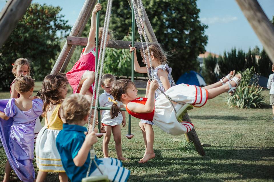 Enfants balançoire