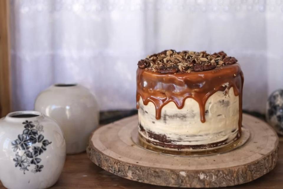 Naked cake caramel beurre salé