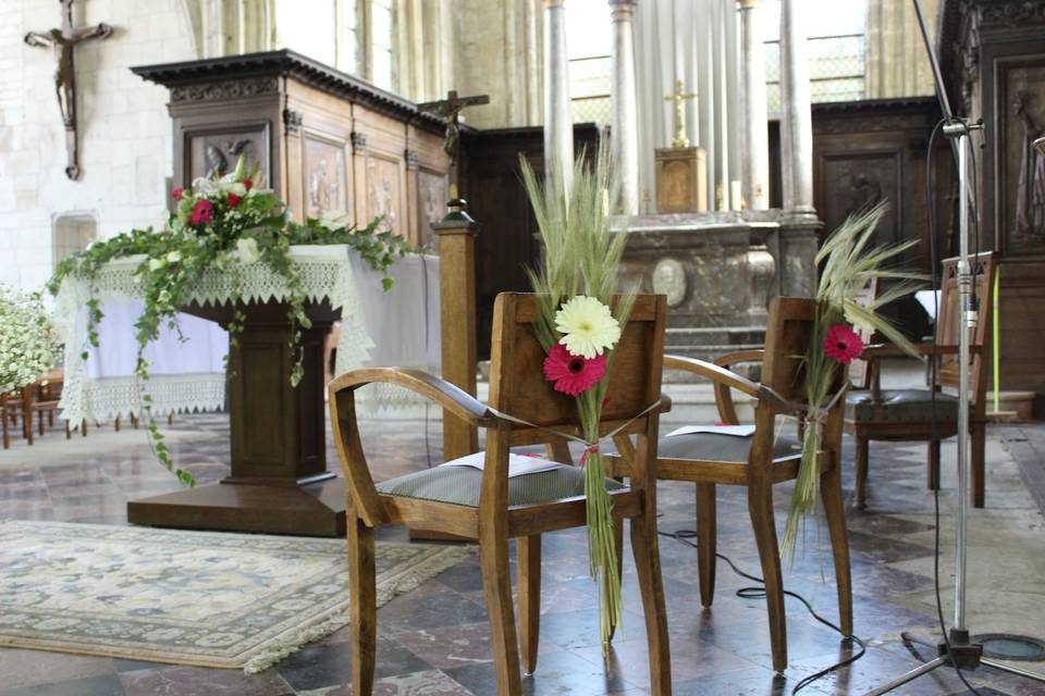 Décoration fauteuil église