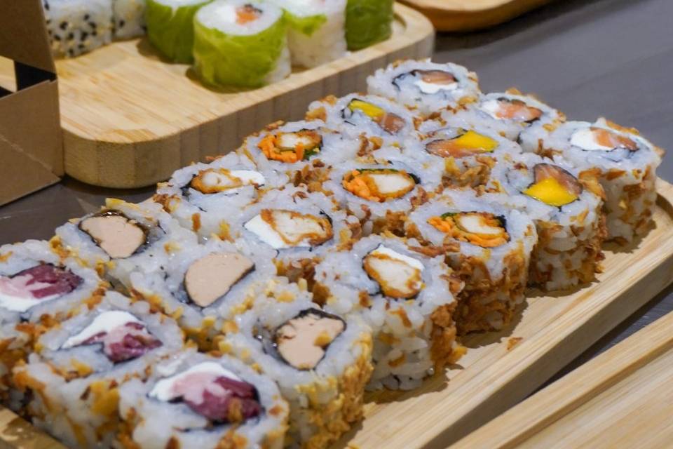 Plateaux sushis