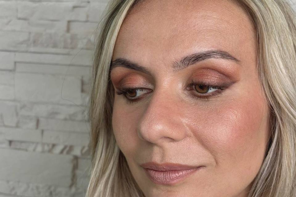 MAKEUP glam