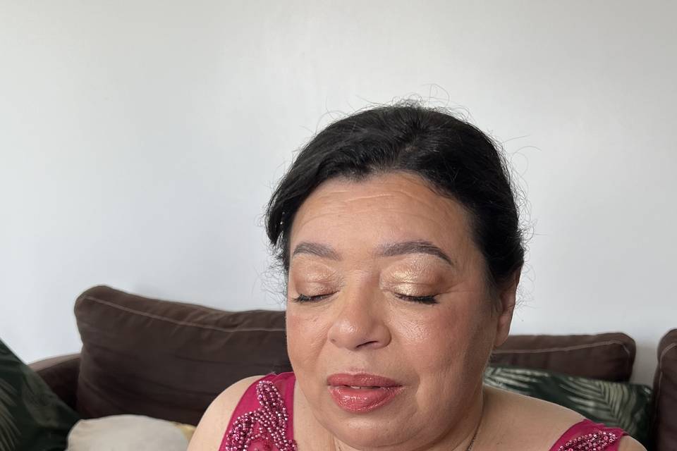 Maquillage maman de la mariée