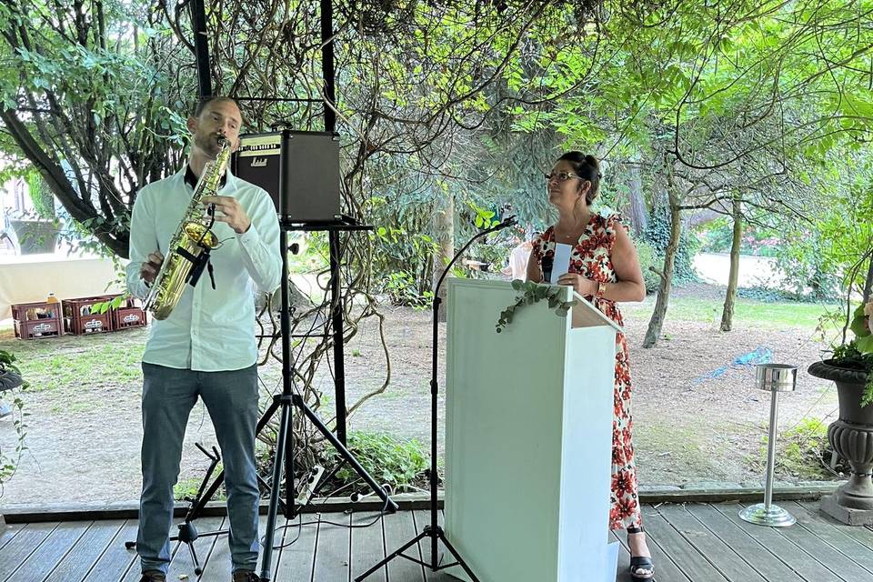 Avec un saxophoniste