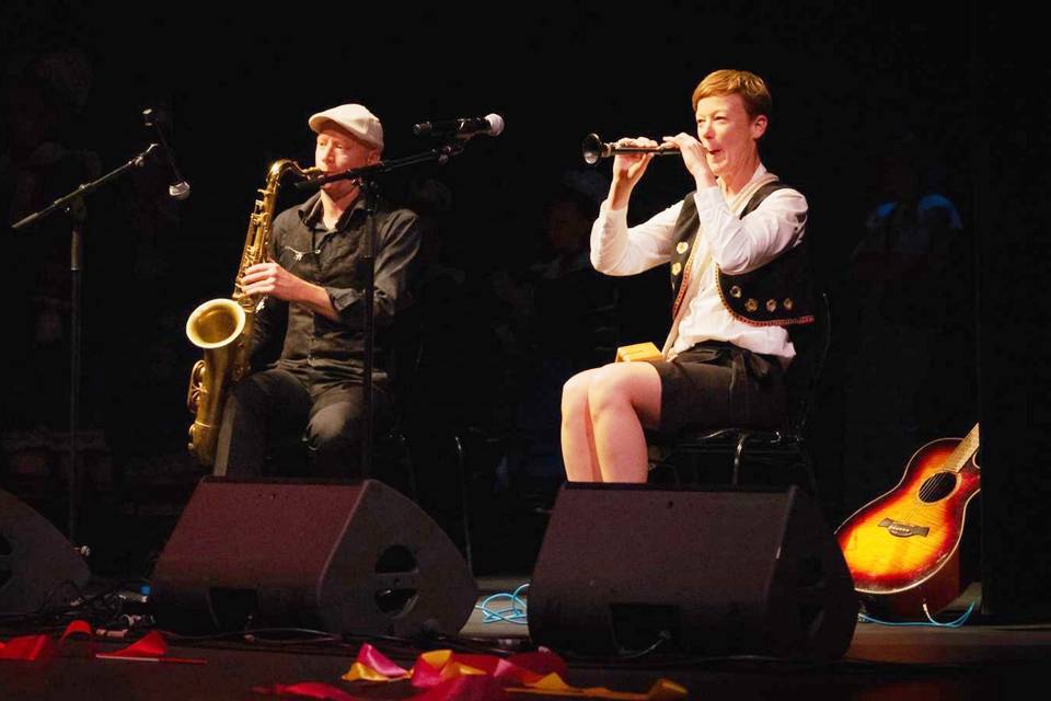 Sûr scène pour la danse