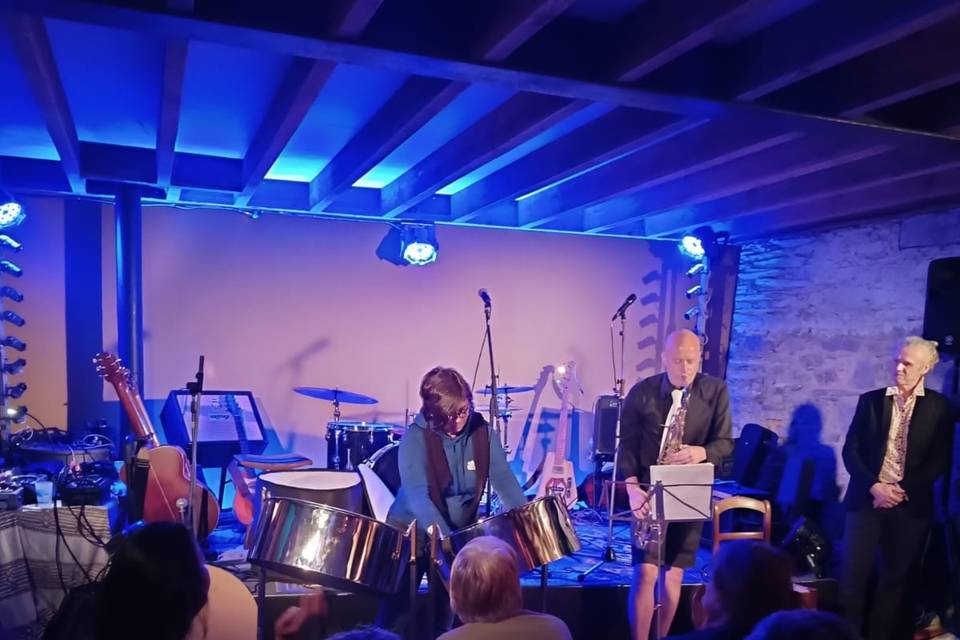 En duo avec Anne au Steel drum