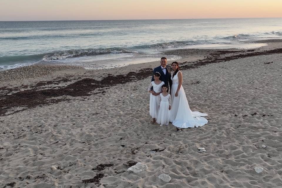 Mariés à la plage