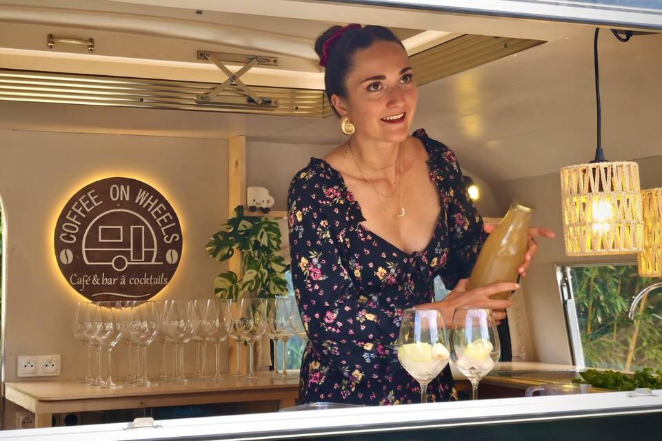 Barman - coffee on wheels