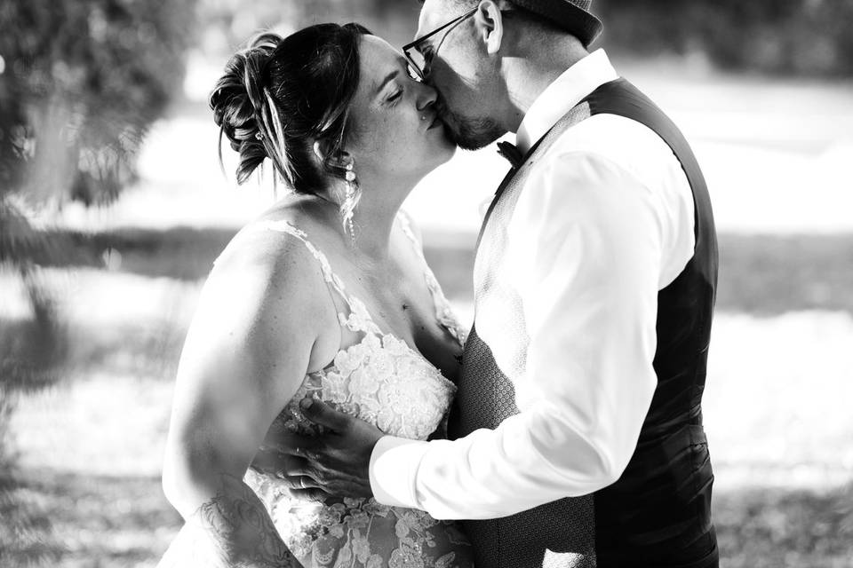 Shooting couple