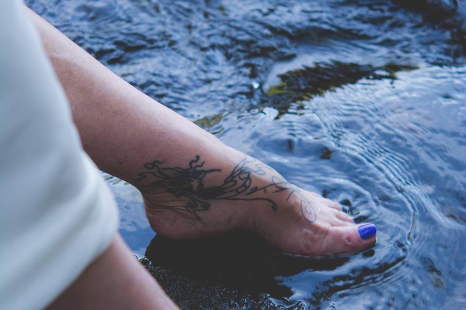 Les pieds dans l'eau