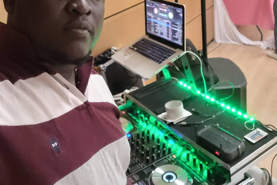 DJ Marvin Debouca