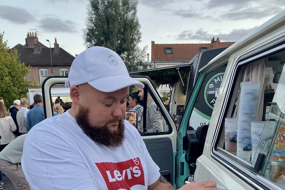 Servez-vous !