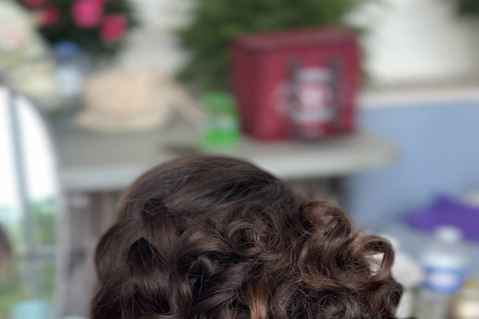 Chignon haut élégant