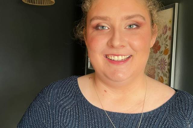 Maquillage mariée ton rose