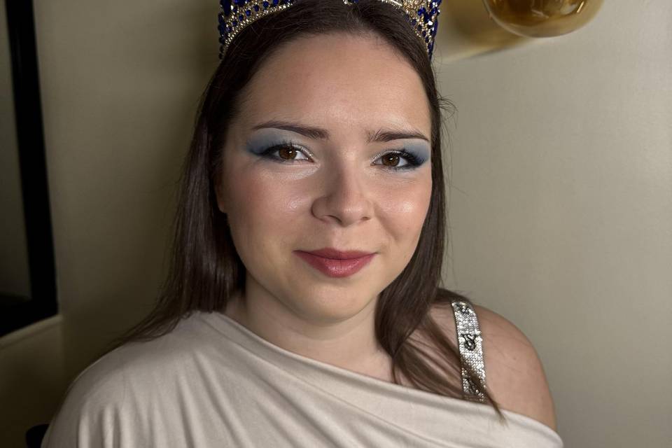 Maquillage soirée d’élection.