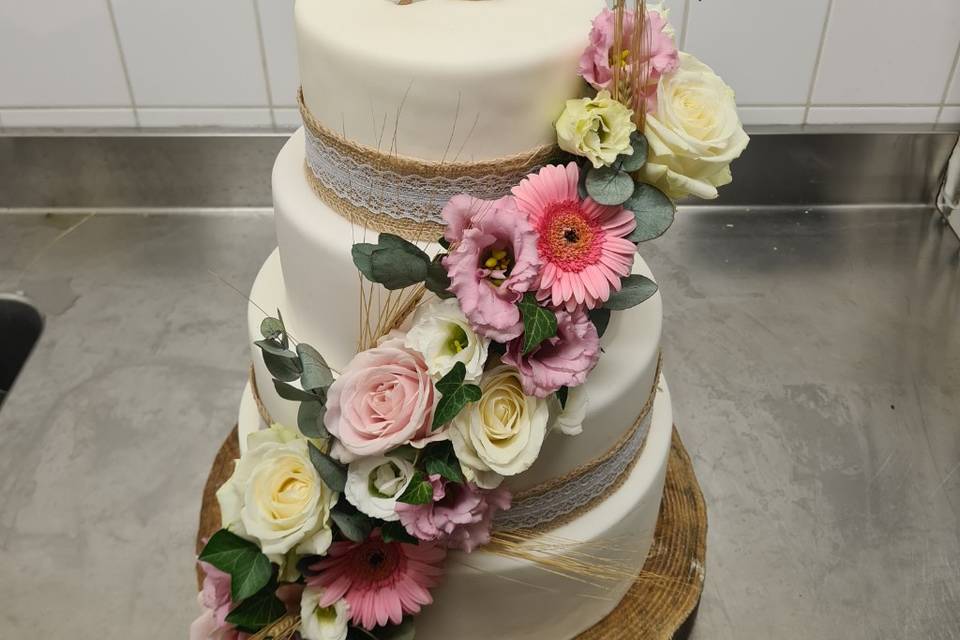 Wedding cake champêtre