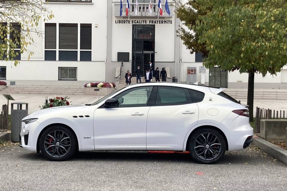 SUV MASERATI LEVANTE