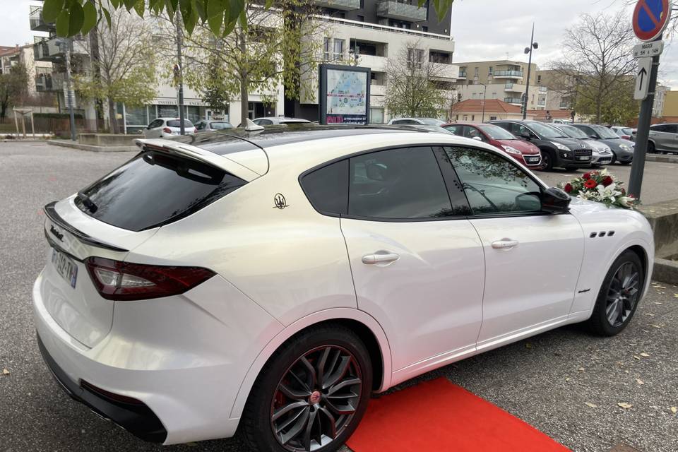 SUV MASERATI LEVANTE