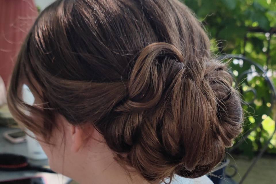 Chignon bride