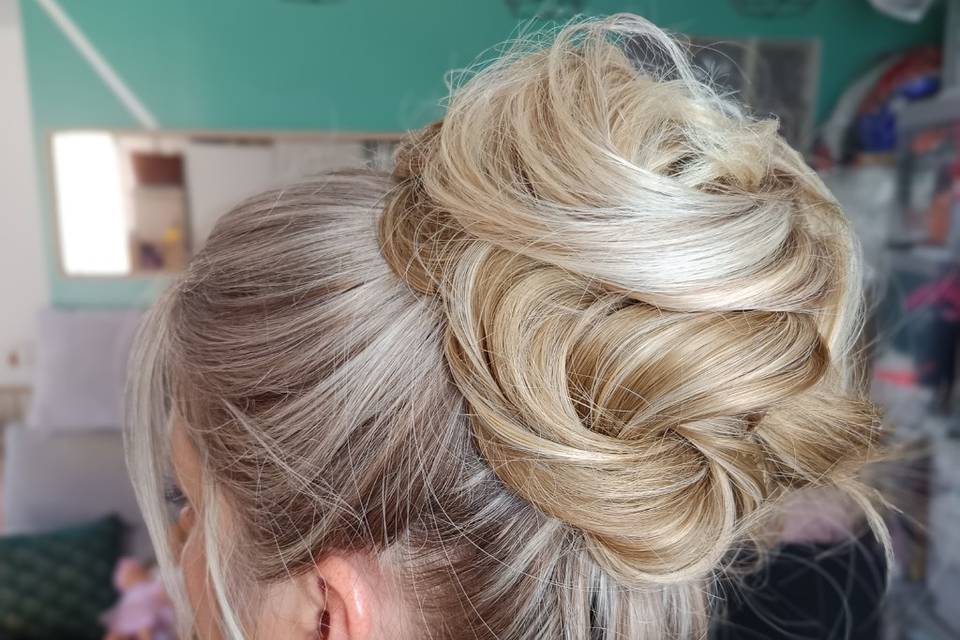 Chignon bride